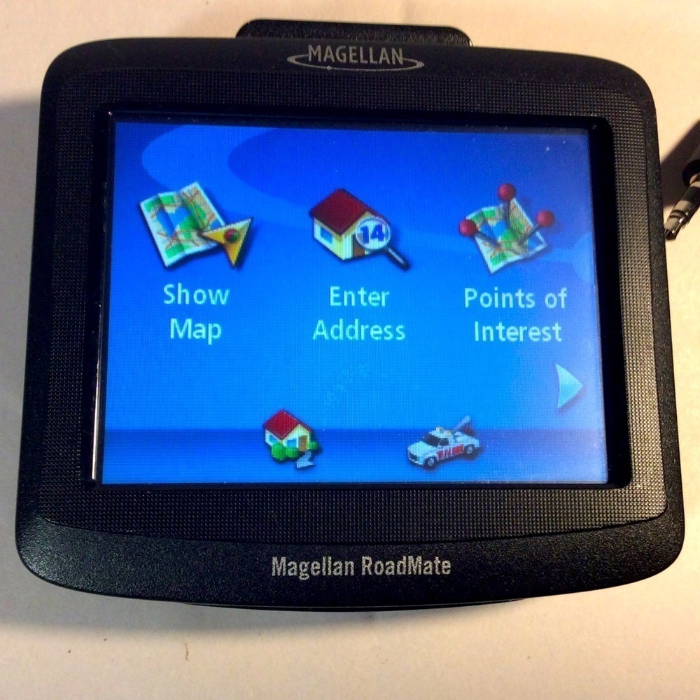 Magellan Road Mate Model 1200 US GPS & Car Charger